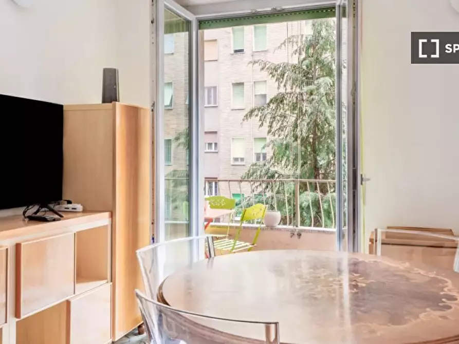 Immagine 2 di Appartamento in affitto  in Via Lario a Milano