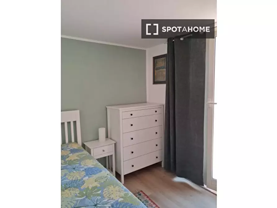 Immagine 9 di Appartamento in affitto  in Via Tazio Nuvolari a Roma