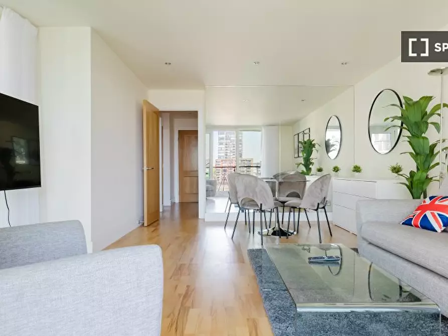 Immagine 8 di Appartamento in affitto  in Saint George Wharf a Lambeth