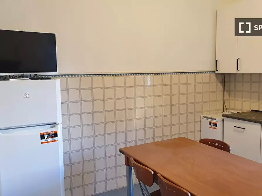 Immagine 7 di Camera condivisa in affitto  in Via Susa a Torino