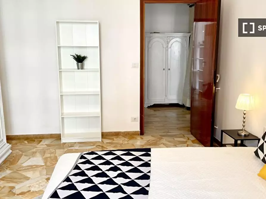 Immagine 4 di Camera condivisa in affitto  in VIA CADUTI DI CEFALONIA a Firenze