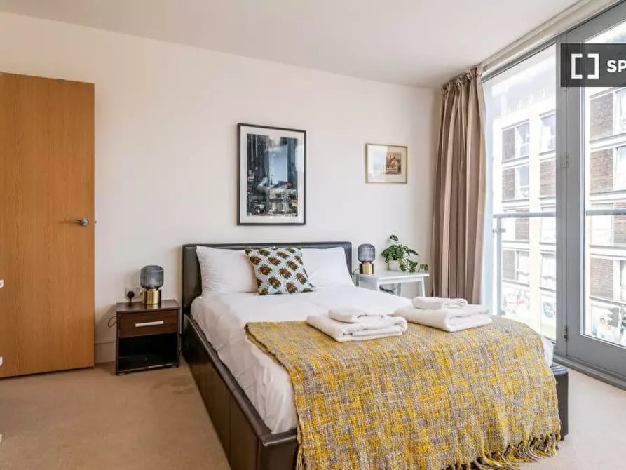 Immagine 3 di Appartamento in affitto  in Battersea Park Road a Wandsworth