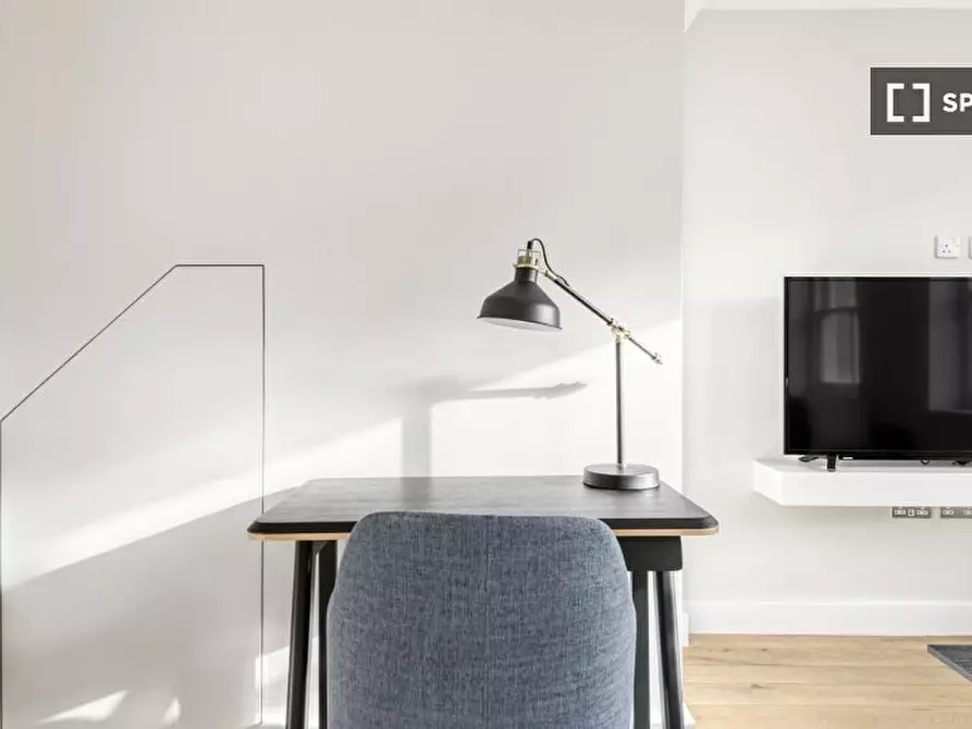 Immagine 2 di Appartamento in affitto  in A Lower Marsh a Camberwell
