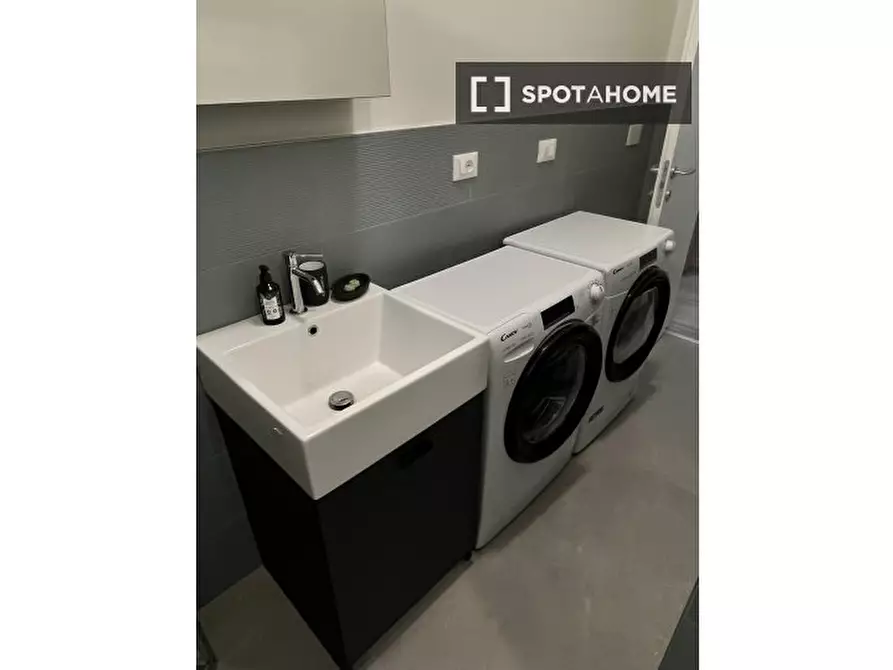 Immagine 11 di Appartamento in affitto  in Via Renato Tega a Bologna