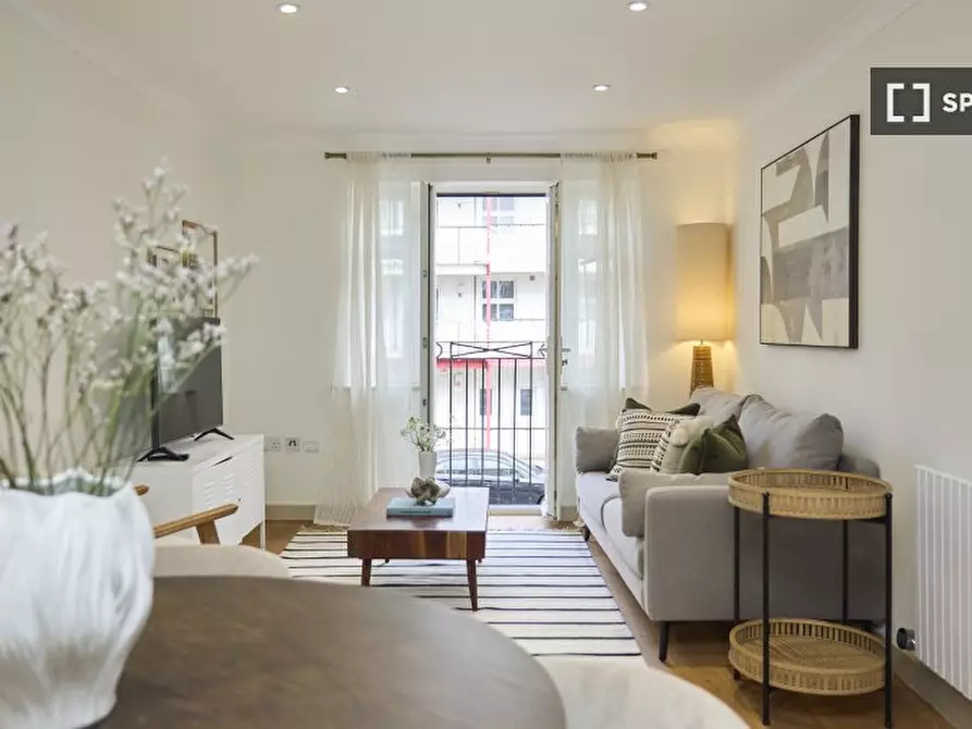 Immagine 8 di Appartamento in affitto  in Fulham Road a Hammersmith