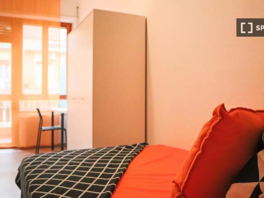 Immagine 1 di Camera condivisa in affitto  in Via tigellio a Cagliari