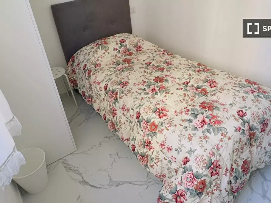 Immagine 4 di Camera condivisa in affitto  in Via Mario Greppi a San Donato Milanese