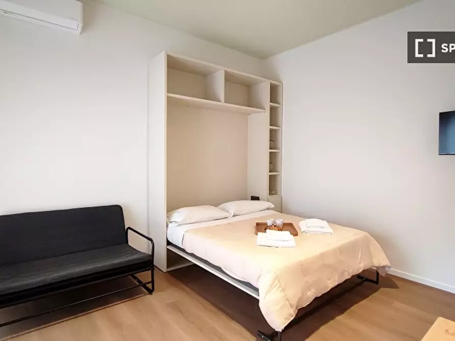 Immagine 17 di Ufficio in affitto  in Via Monte S. Genesio a Milano