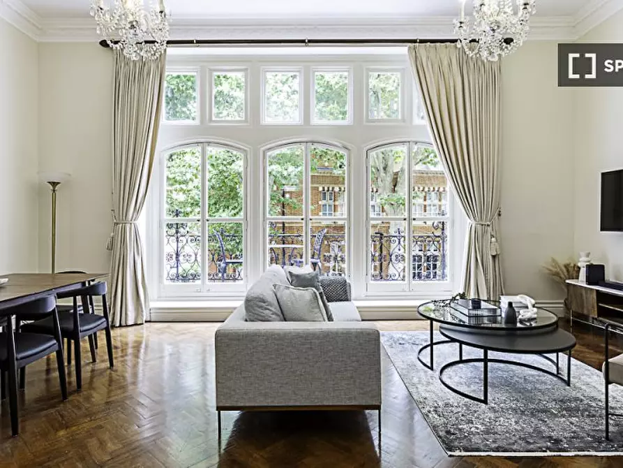 Immagine 2 di Appartamento in affitto  in -13 Kensington Court a Kensington