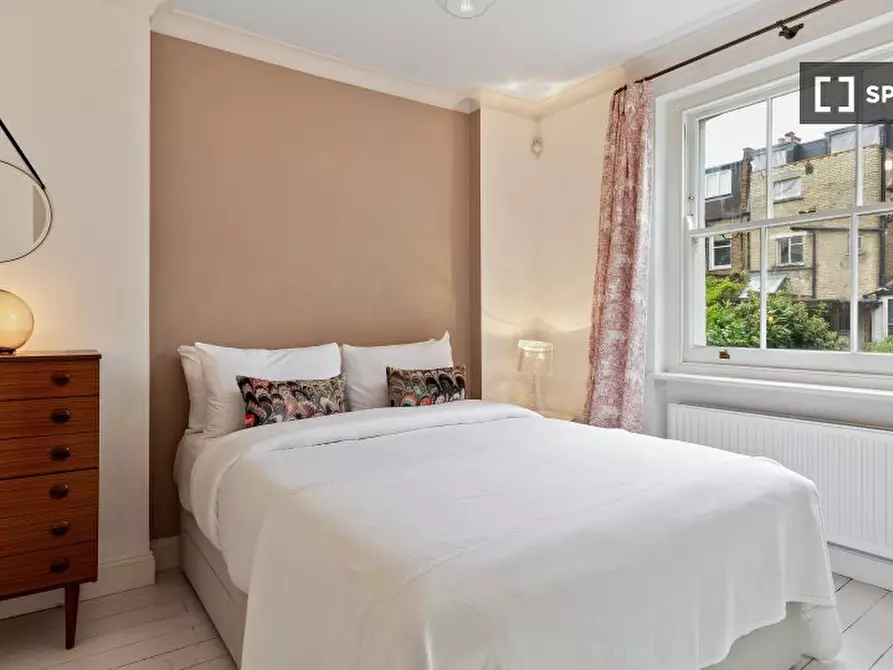 Immagine 3 di Appartamento in affitto  in Gayville Rd SW a Wandsworth