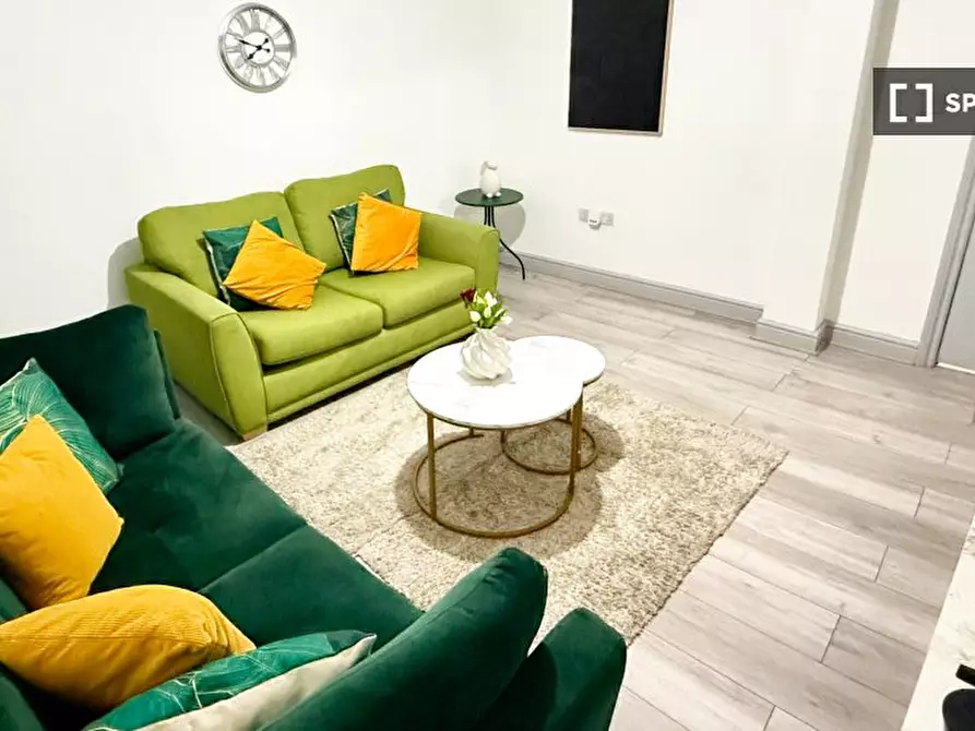 Immagine 2 di Appartamento in affitto  in A Castle St a 