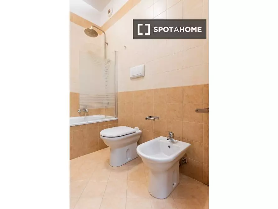 Immagine 18 di Appartamento in affitto  in Viale Angelo Masini a Bologna