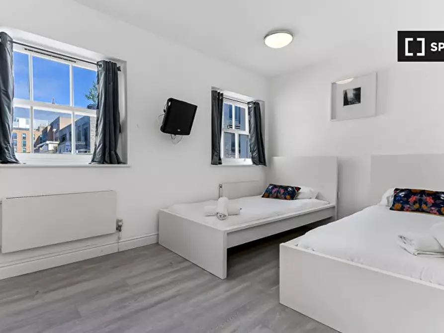 Immagine 7 di Appartamento in affitto  in Tottenham St a Camden Town