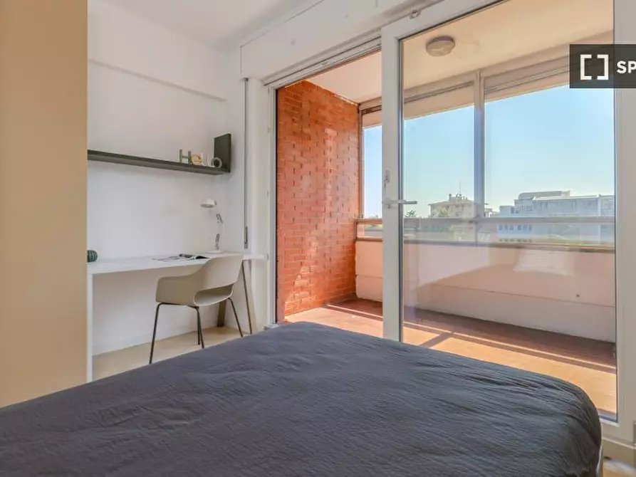 Immagine 2 di Camera condivisa in affitto  in Famagosta a Milano