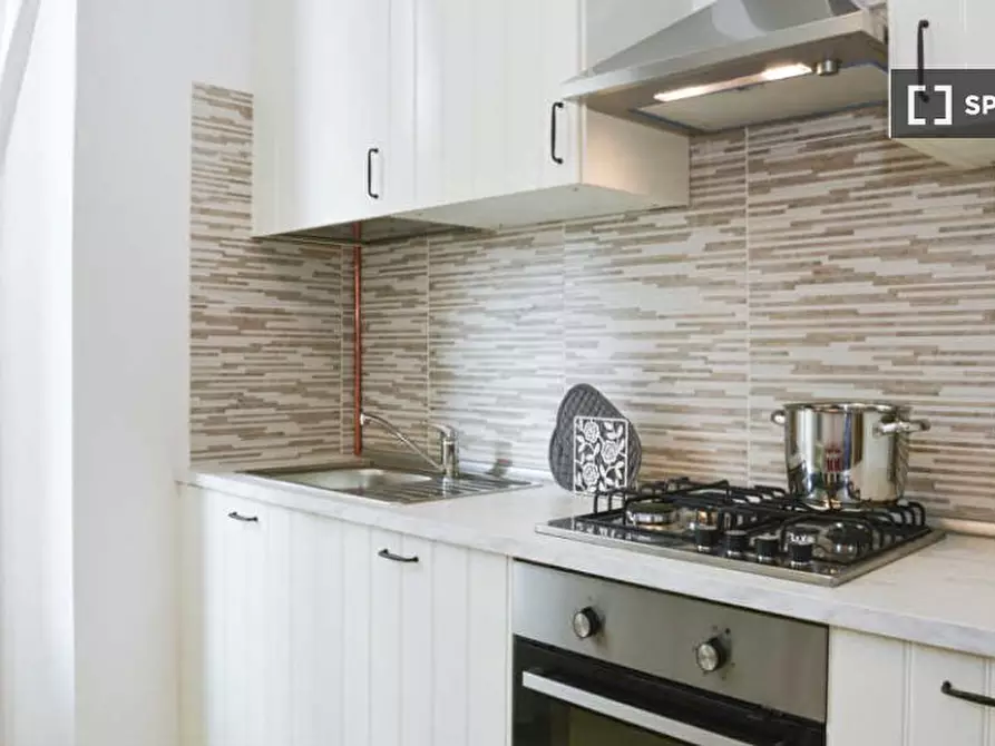 Immagine 10 di Camera condivisa in affitto  in Via Caradosso a Milano