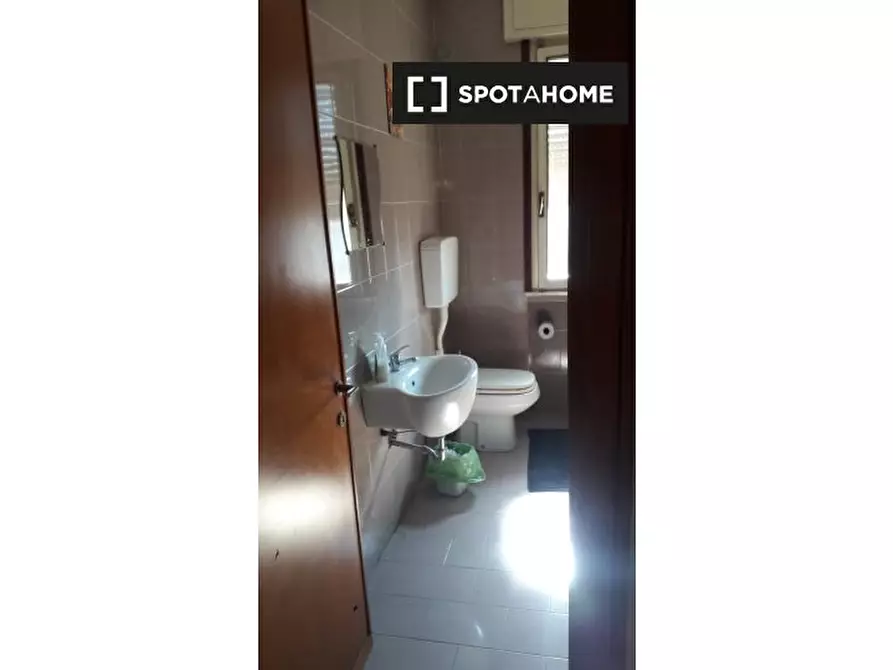 Immagine 4 di Camera condivisa in affitto  in Via Ugo Polonio a Padova