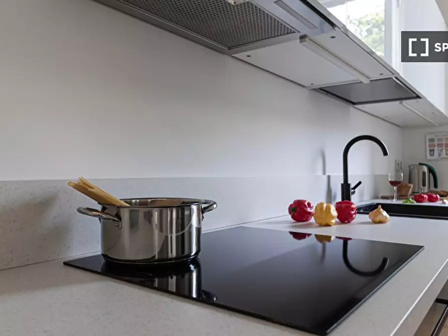 Immagine 12 di Appartamento in affitto  in Alzaia Naviglio Pavese a Milano