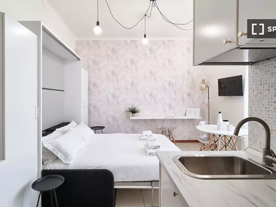 Immagine 2 di Appartamento in affitto  in Via Gallura a Milano