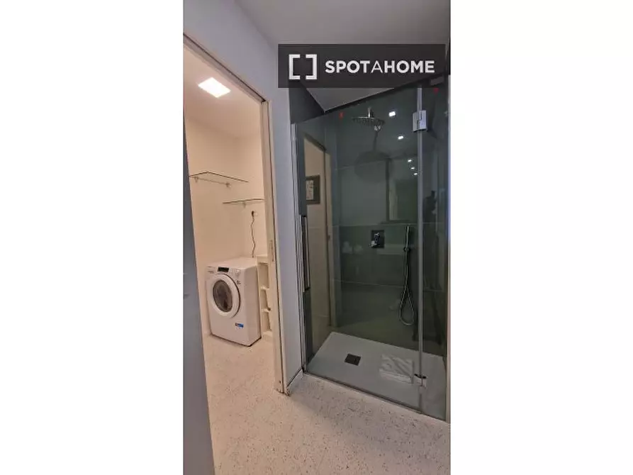 Immagine 12 di Appartamento in affitto  in Via della Mola Dei Fiorentini a Roma