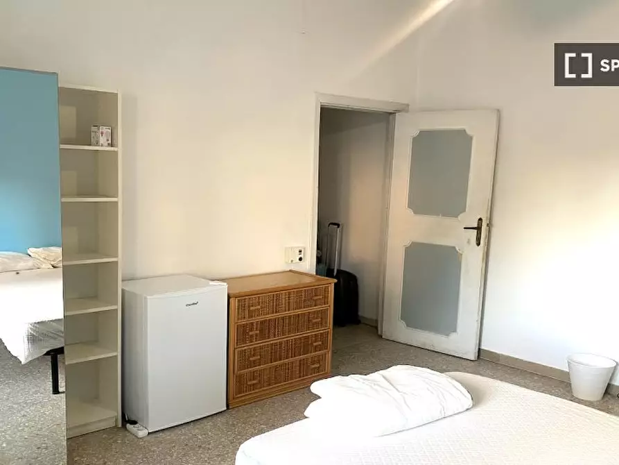 Immagine 4 di Camera condivisa in affitto  in Viale Tirreno, 00141 Roma RM, Italy a Roma