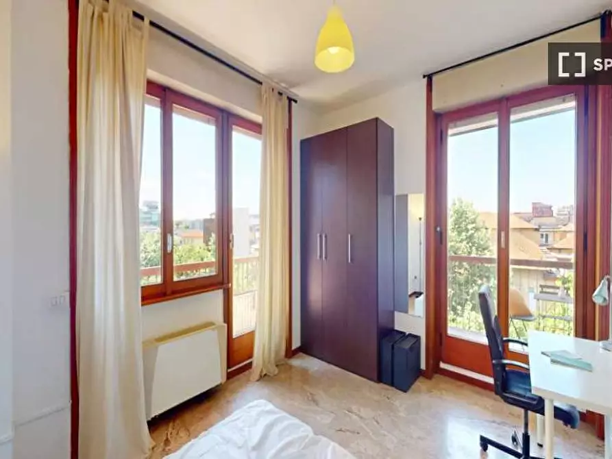 Immagine 1 di Camera condivisa in affitto  in Via Giuseppe Frua a Milano