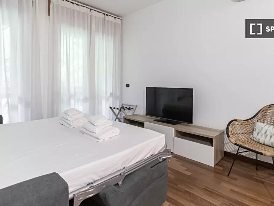 Immagine 11 di Ufficio in affitto  in Via Francesco Londonio a Milano