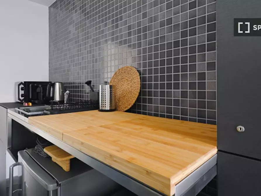 Immagine 12 di Appartamento in affitto  in Via Scaldasole a Milano