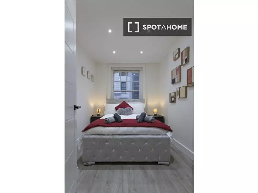 Immagine 13 di Appartamento in affitto  in Wells St a Camden Town