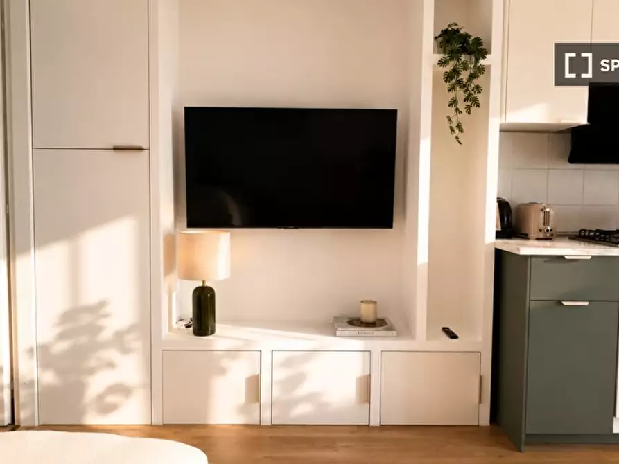Immagine 5 di Appartamento in affitto  in Via Giulio e Corrado Venini a Milano