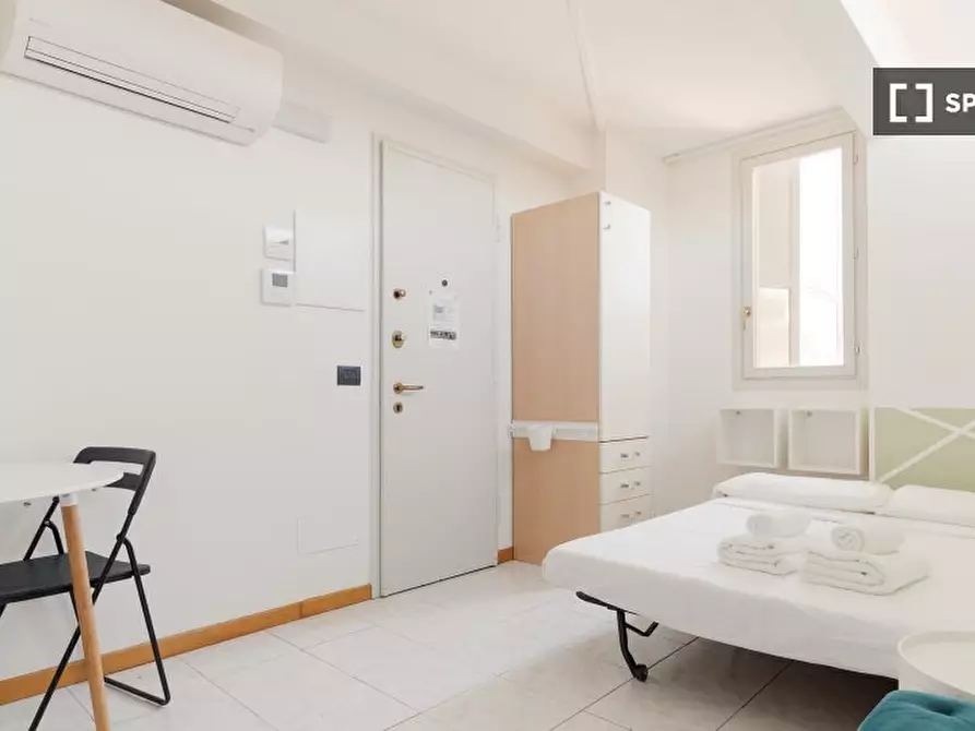 Immagine 14 di Ufficio in affitto  in Corso Magenta a Milano