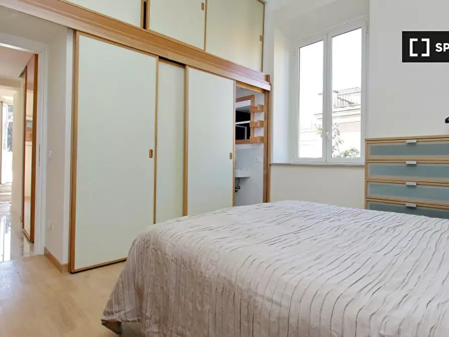 Immagine 19 di Appartamento in affitto  in Viale Bruno Buozzi a Roma