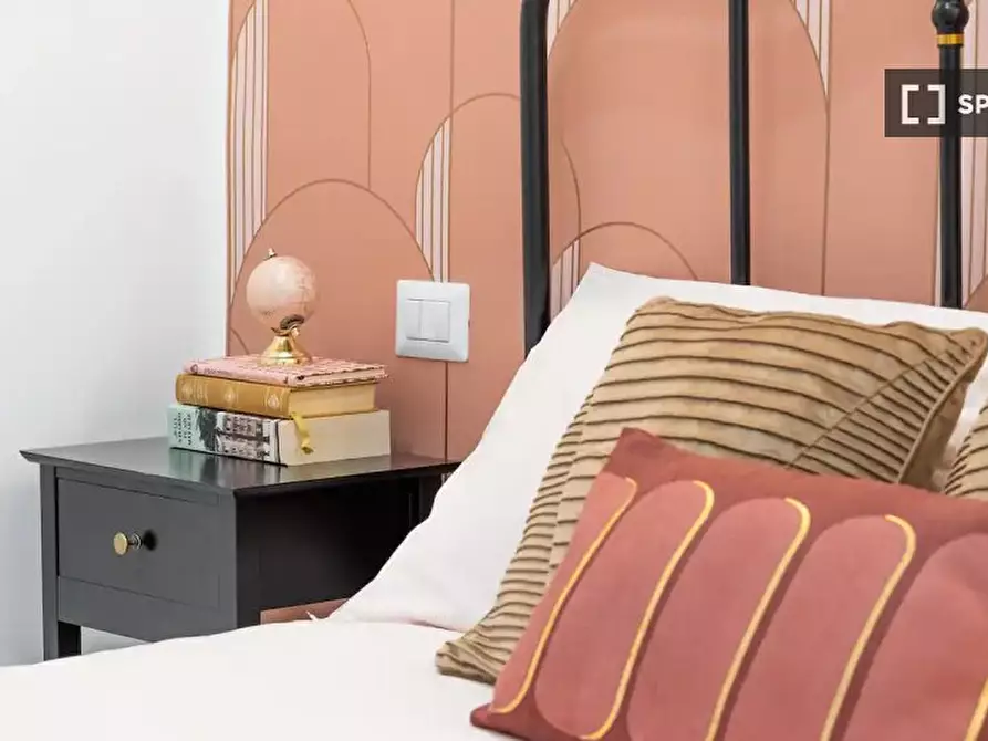 Immagine 4 di Appartamento in affitto  in Via di S. Giovanni in Laterano a Roma