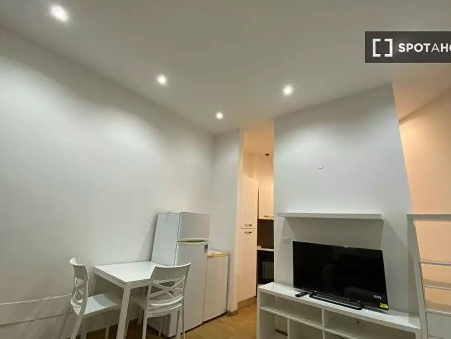 Immagine 5 di Ufficio in affitto  in Via Como a Roma