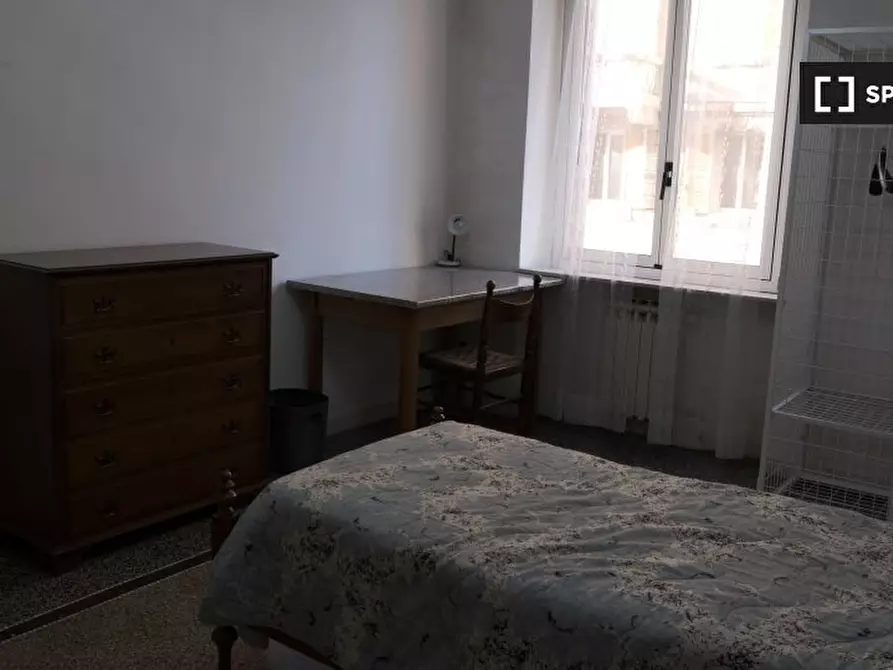 Immagine 4 di Camera condivisa in affitto  in Via Francesco Sivori a Genova