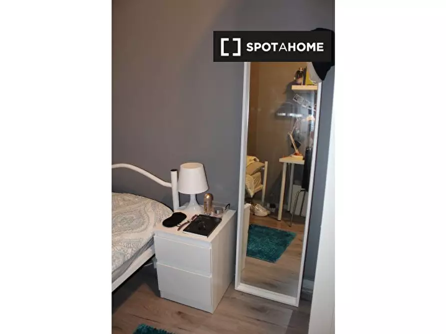 Immagine 13 di Camera condivisa in affitto  in Via Malta a Roma