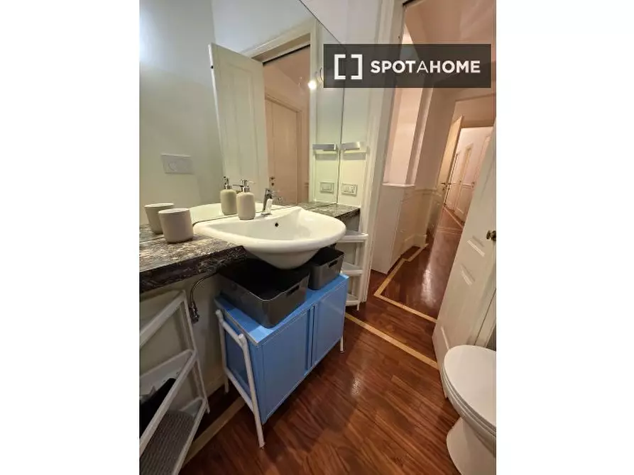 Immagine 11 di Camera condivisa in affitto  in Piazza Santiago del Cile a Roma