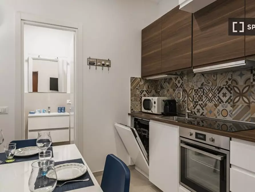 Immagine 6 di Appartamento in affitto  in Viale Giulio Cesare a Roma