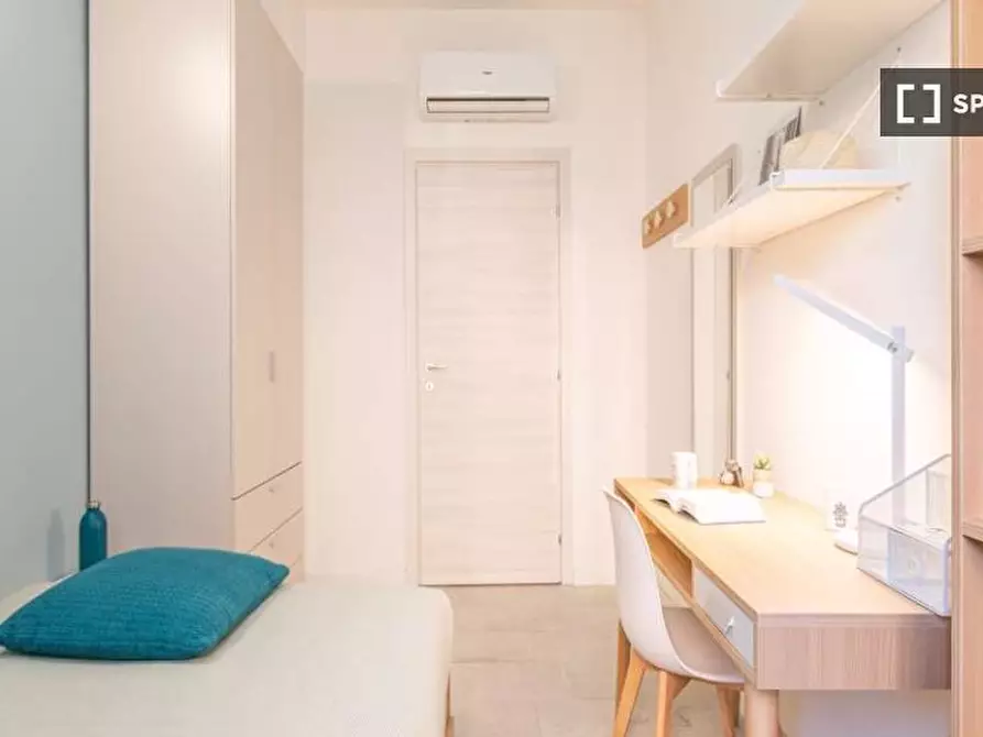 Immagine 4 di Camera condivisa in affitto  in Via Monte Ceneri a Milano