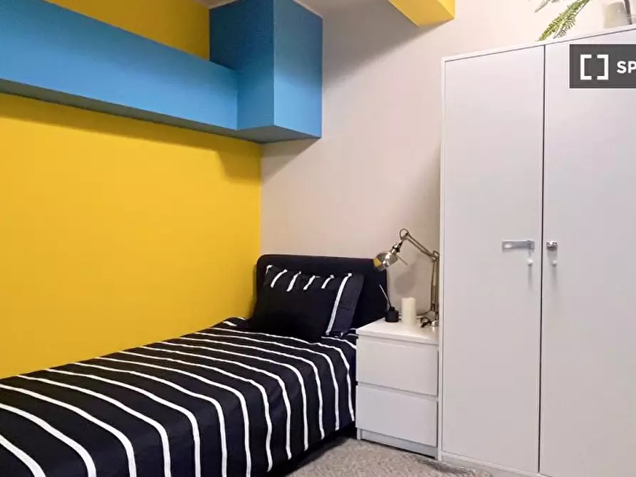 Immagine 3 di Camera condivisa in affitto  in Via Ambrogio Binda a Milano