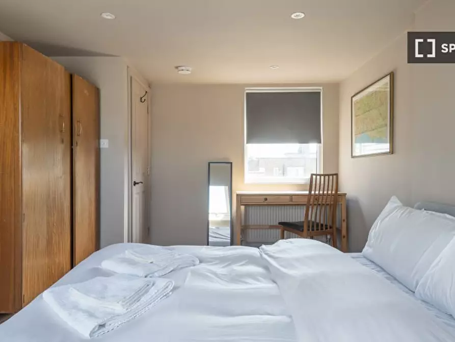 Immagine 9 di Appartamento in affitto  in Station Cres a Tottenham