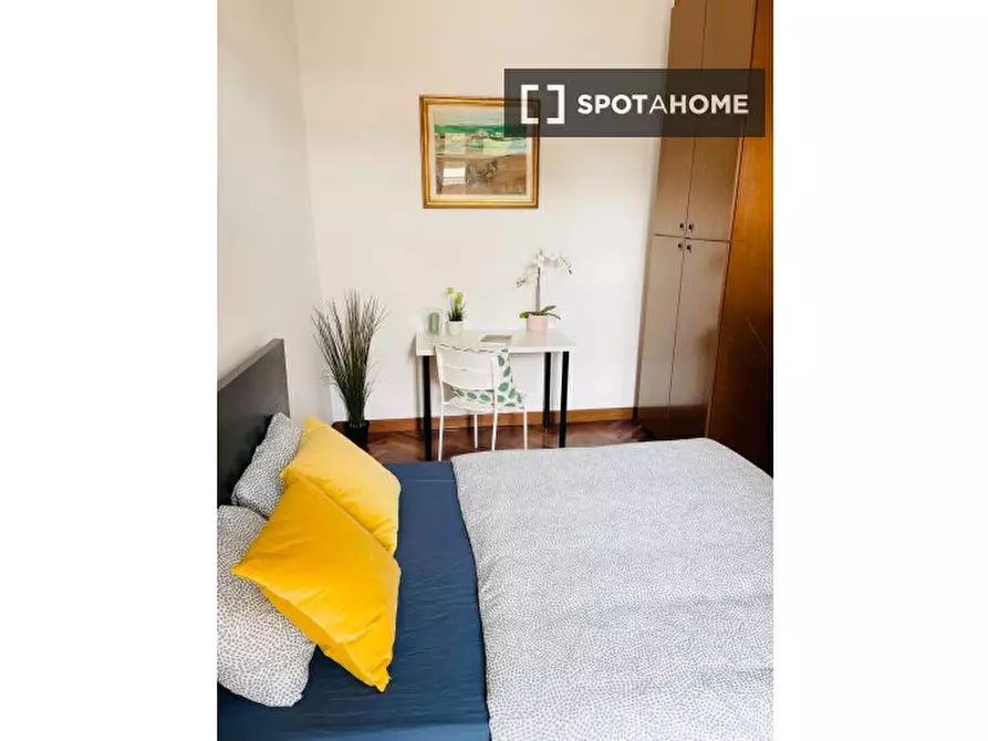 Immagine 3 di Camera condivisa in affitto  in Via Tristano Calco a Milano