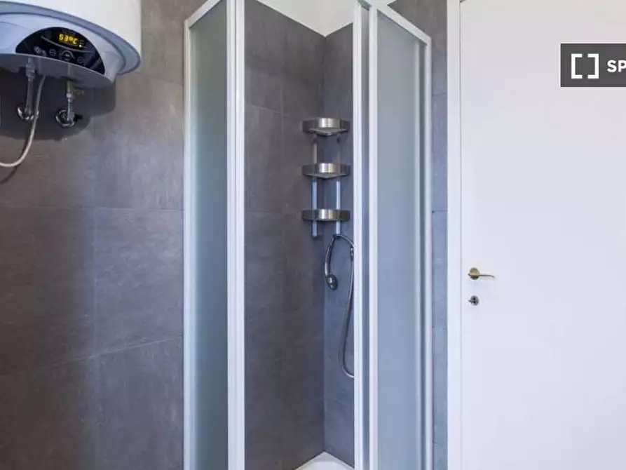 Immagine 11 di Camera condivisa in affitto  in Via Leone Tolstoi a Milano