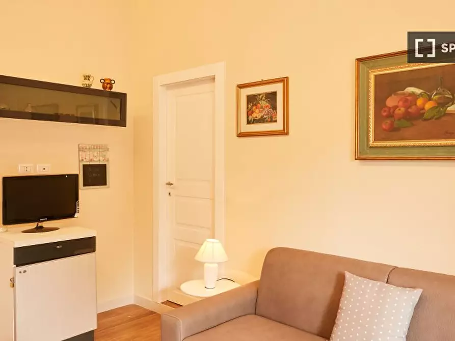 Immagine 11 di Appartamento in affitto  in Via Foggia a Napoli