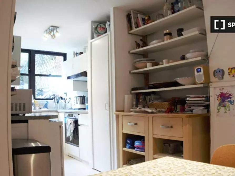 Immagine 5 di Camera condivisa in affitto  in Rampayne St a 