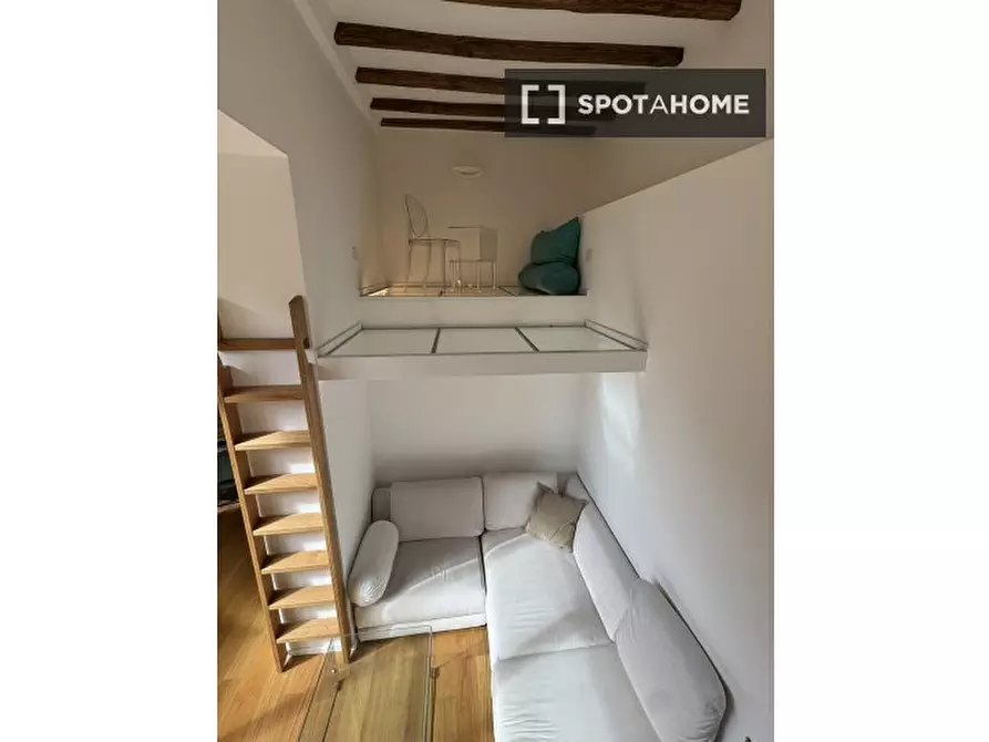 Immagine 2 di Appartamento in affitto  in Via della Lungara a Roma