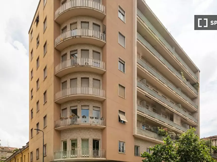 Immagine 19 di Camera condivisa in affitto  in Viale Vittorio Veneto a Milano