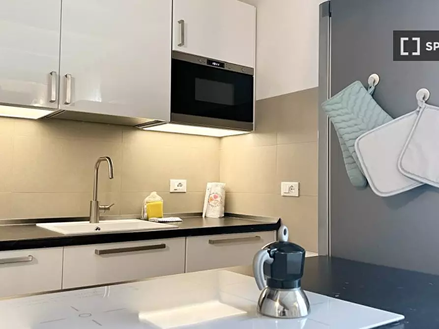 Immagine 4 di Appartamento in affitto  in Via Santo Stefano a Bologna