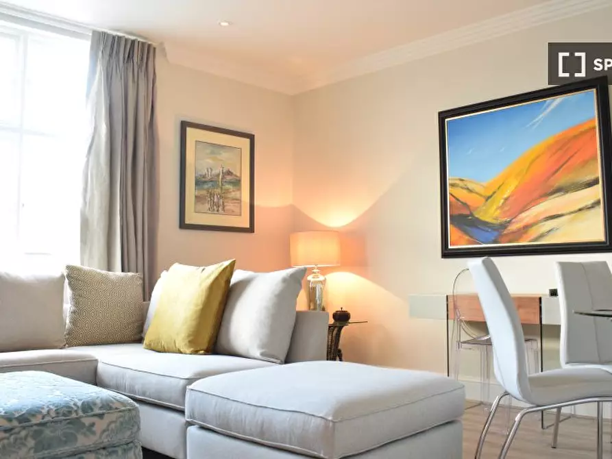 Immagine 2 di Appartamento in affitto  in Fulham Park Rd a Hammersmith