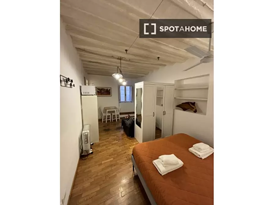 Immagine 9 di Ufficio in affitto  in Via di Monserrato a Roma