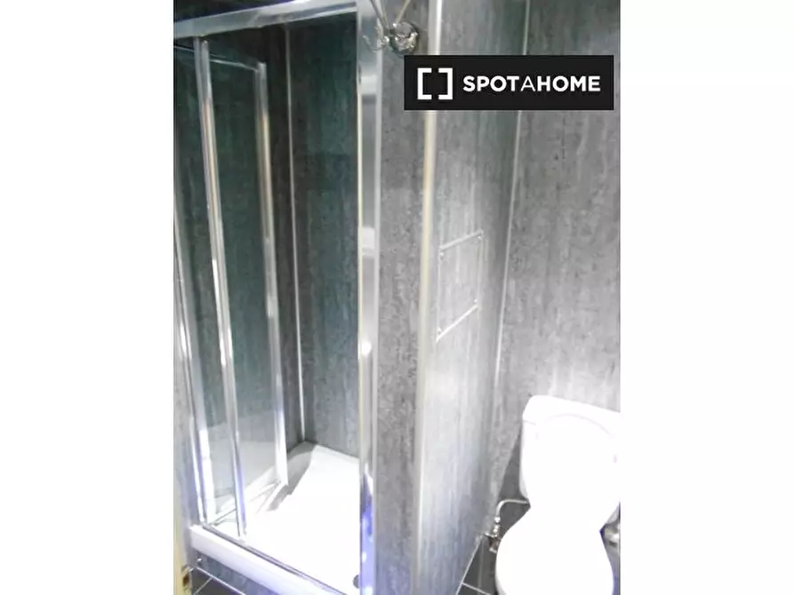 Immagine 10 di Camera condivisa in affitto  in Chatsworth Rd a Brent